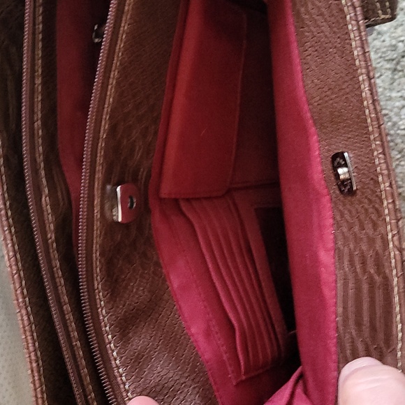 Purse - Picture 3 of 4